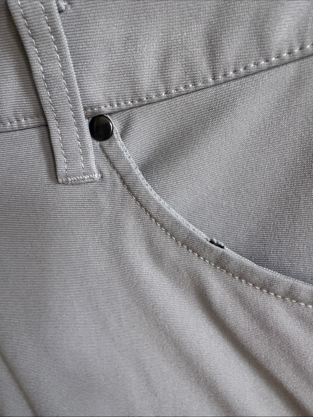 Lululemon pants - Picture 2 of 4